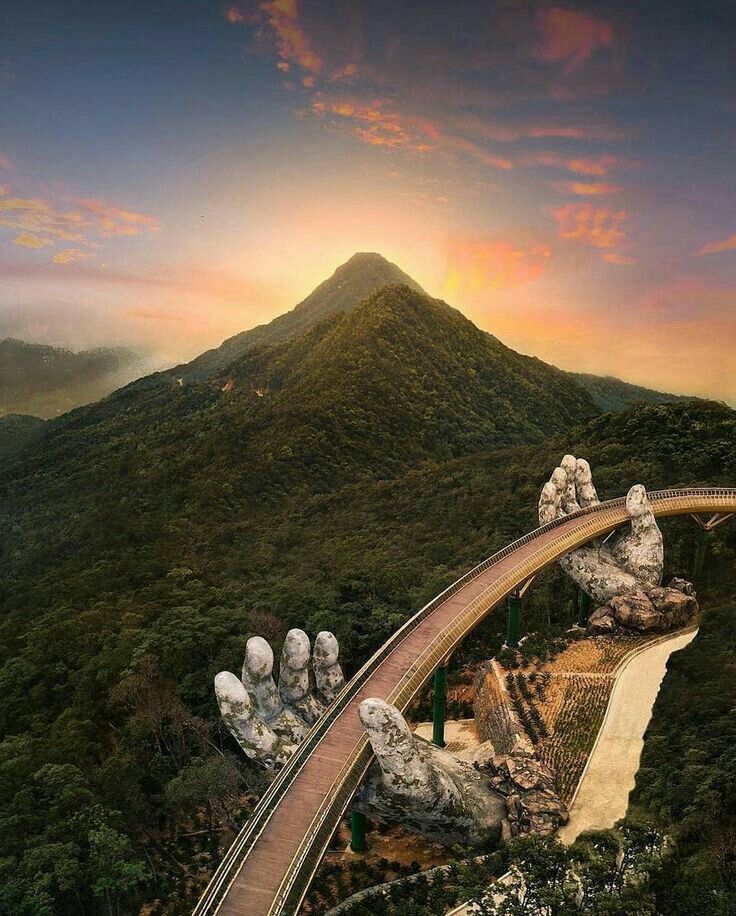 Golden Bridge & Ba Na Hills